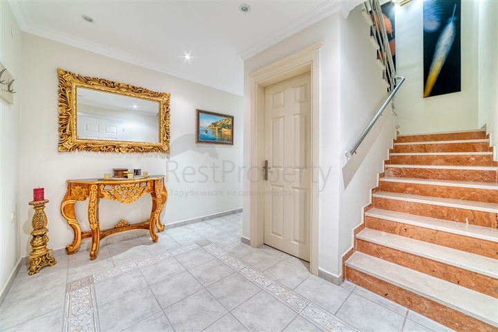 Большой пентхаус 3+1 с потрясающими видовыми характеристиками