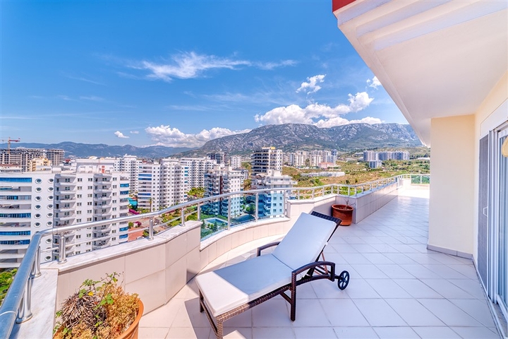 Большой пентхаус 3+1 с потрясающими видовыми характеристиками