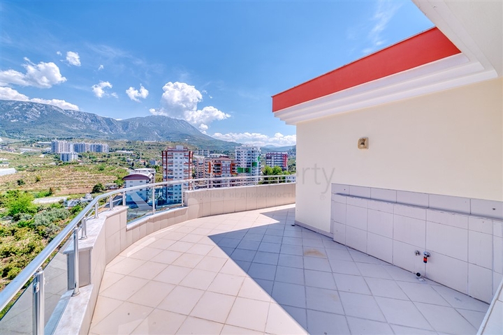 Большой пентхаус 3+1 с потрясающими видовыми характеристиками