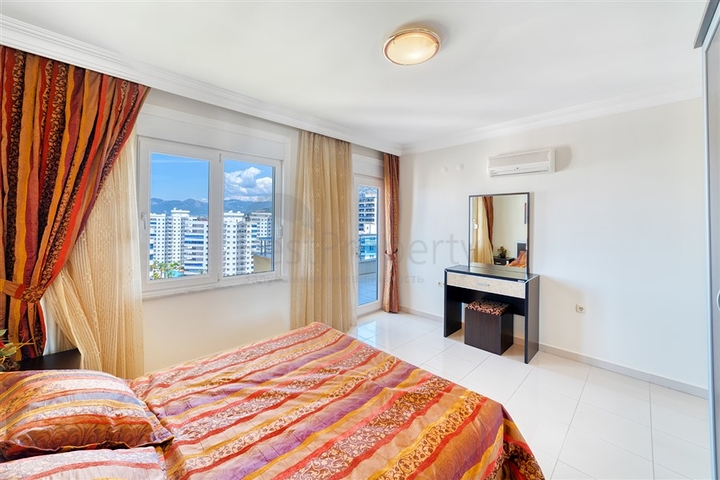 Большой пентхаус 3+1 с потрясающими видовыми характеристиками