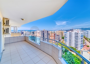 Большой пентхаус 3+1 с потрясающими видовыми характеристиками