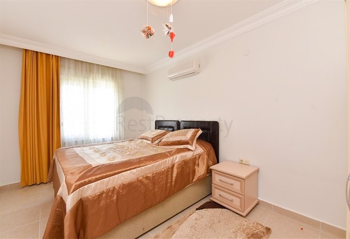 Просторная квартира с видом на море и горы в районе Джикджилли