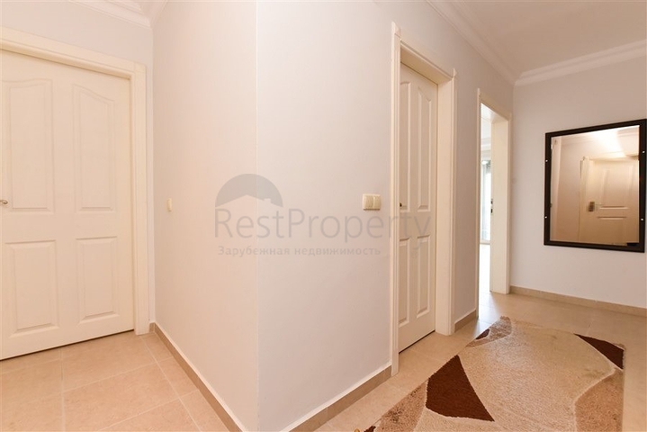 Просторная квартира с видом на море и горы в районе Джикджилли