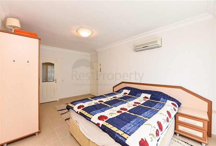 Просторная квартира с видом на море и горы в районе Джикджилли