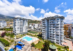 Просторная квартира с видом на море и горы в районе Джикджилли