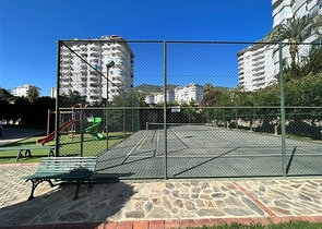 Просторная квартира с видом на море и горы в районе Джикджилли