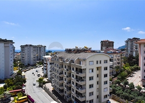 Просторная квартира с видом на море и горы в районе Джикджилли