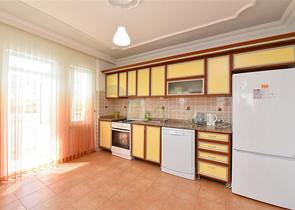 Квартира планировки 2+1 сдается в аренду в центре Алании