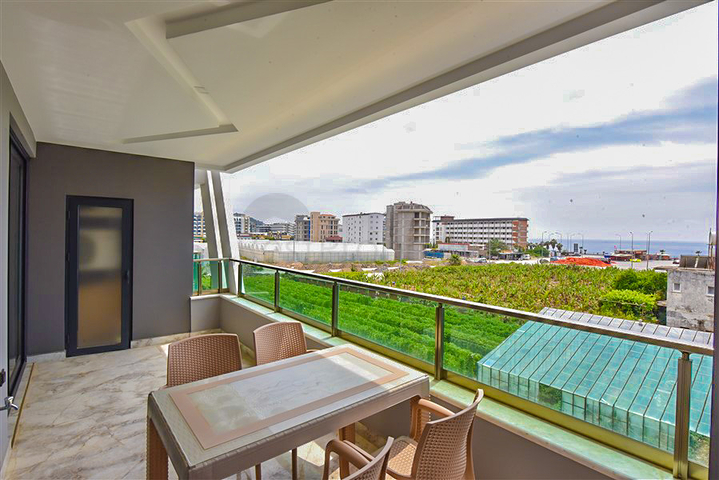 Меблированная квартира 1+1 в новом комплексе в районе Каргыджак