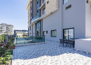 Шикарная квартира планировкой 1+1 в районе Каргыджак