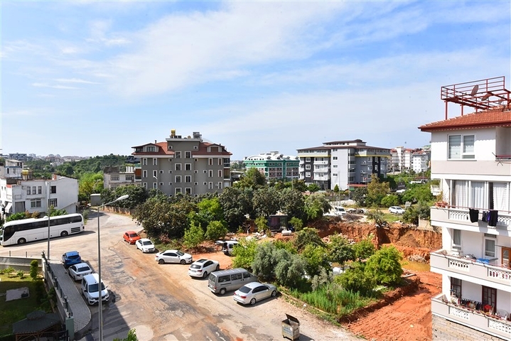 Пентхаус 4+1 с отдельной кухней в районе Оба