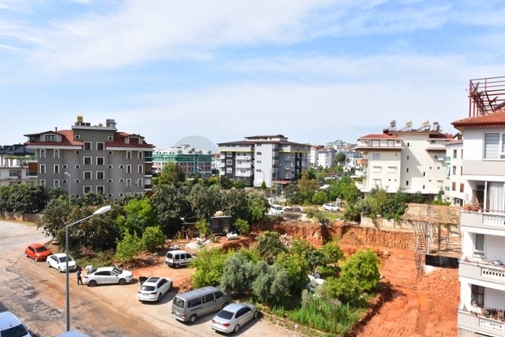 Пентхаус 4+1 с отдельной кухней в районе Оба