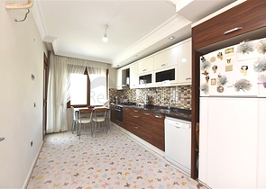 Пентхаус 4+1 с отдельной кухней в районе Оба