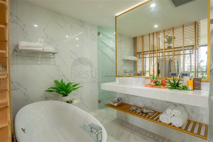 Видовой комплекс на Кароне