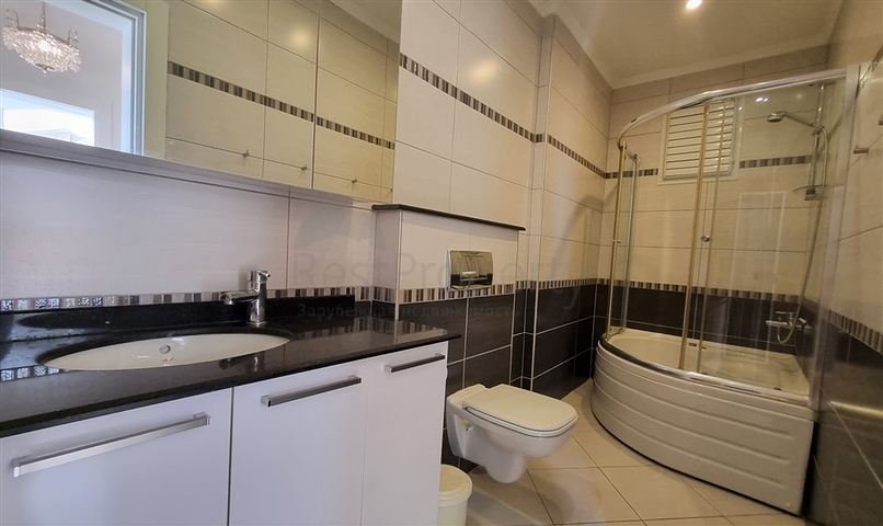 Пентхаус 4+1 в районе Джикджилли с видовыми характеристиками на море