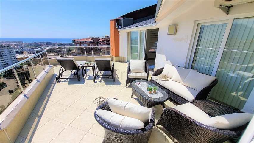 Пентхаус 4+1 в районе Джикджилли с видовыми характеристиками на море