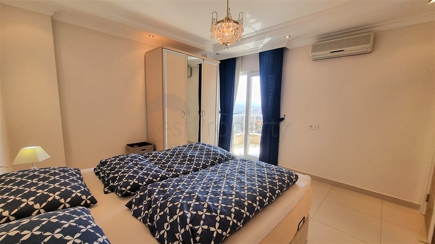 Пентхаус 4+1 в районе Джикджилли с видовыми характеристиками на море