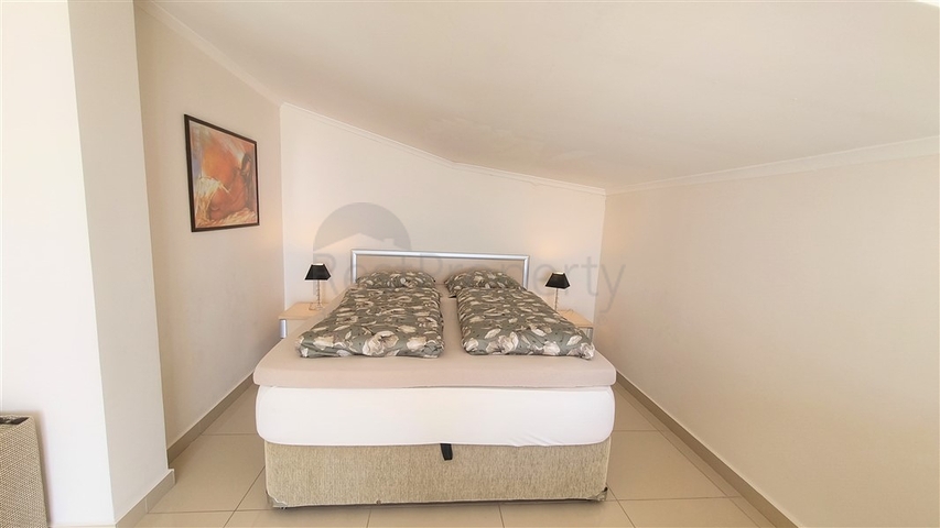 Пентхаус 4+1 в районе Джикджилли с видовыми характеристиками на море