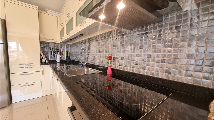 Пентхаус 4+1 в районе Джикджилли с видовыми характеристиками на море