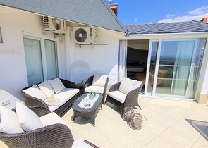 Пентхаус 4+1 в районе Джикджилли с видовыми характеристиками на море