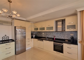 Пентхаус 4+1 в районе Джикджилли с видовыми характеристиками на море