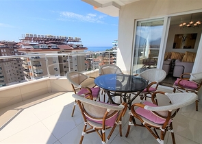 Пентхаус 4+1 в районе Джикджилли с видовыми характеристиками на море