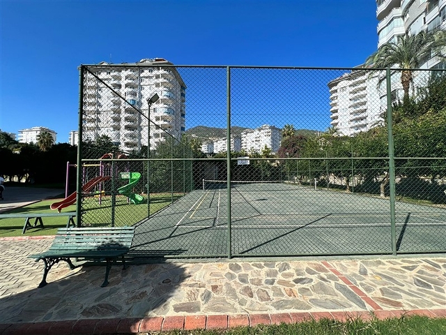 Пентхаус 3+1 с видом на море в районе Джикджилли