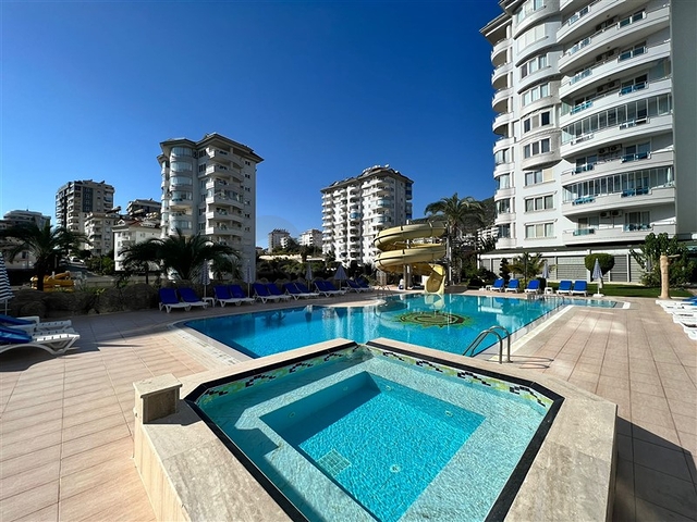 Пентхаус 3+1 с видом на море в районе Джикджилли