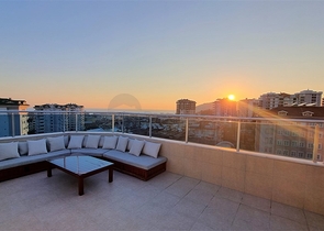 Пентхаус 3+1 с видом на море в районе Джикджилли