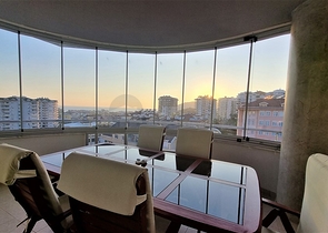 Пентхаус 3+1 с видом на море в районе Джикджилли