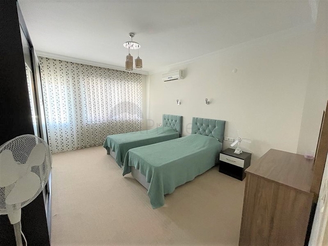 Просторная квартира 2+1 в районе Тосмур