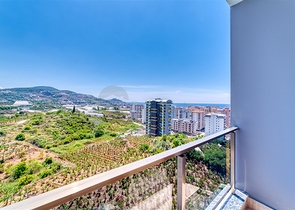 Квартира 2+1 с видом на море в Махмутларе