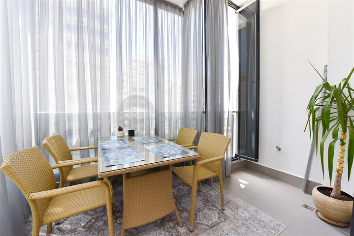 Шикарная квартира 2+1 в популярном комплексе в районе Махмутлар