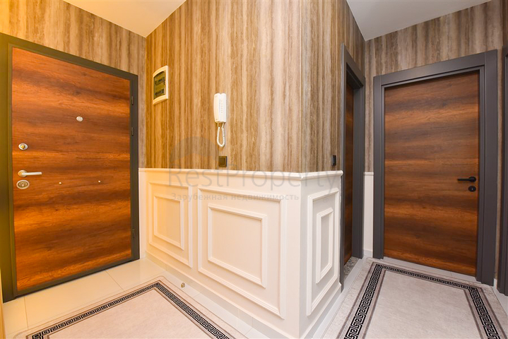 Шикарная квартира 2+1 в популярном комплексе в районе Махмутлар