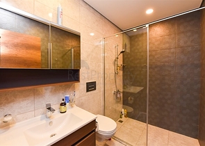 Шикарная квартира 2+1 в популярном комплексе в районе Махмутлар