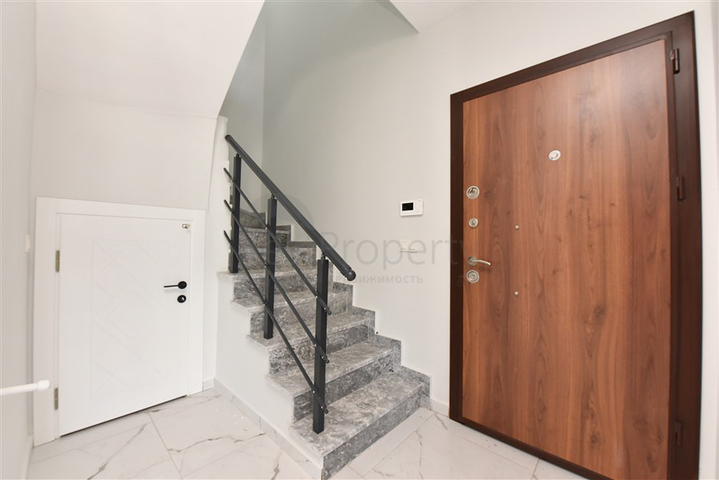 Пентхаус 3+1 в районе Махмутлар