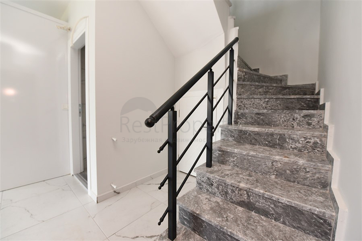 Пентхаус 3+1 в районе Махмутлар