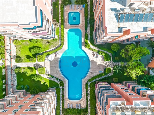 Квартира планировкой 2+1 в районе Махмутлар 50 м от моря