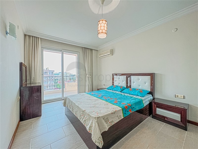 Квартира планировкой 2+1 в районе Махмутлар 50 м от моря