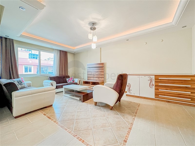 Квартира планировкой 2+1 в районе Махмутлар 50 м от моря