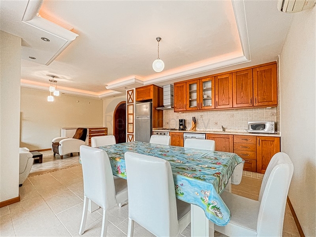 Квартира планировкой 2+1 в районе Махмутлар 50 м от моря