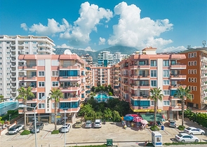 Квартира планировкой 2+1 в районе Махмутлар 50 м от моря