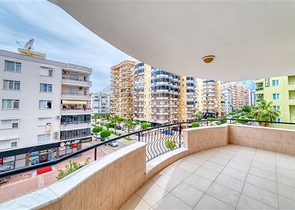 Апартаменты 2+1 в 150 метрах от моря в районе Махмутлар