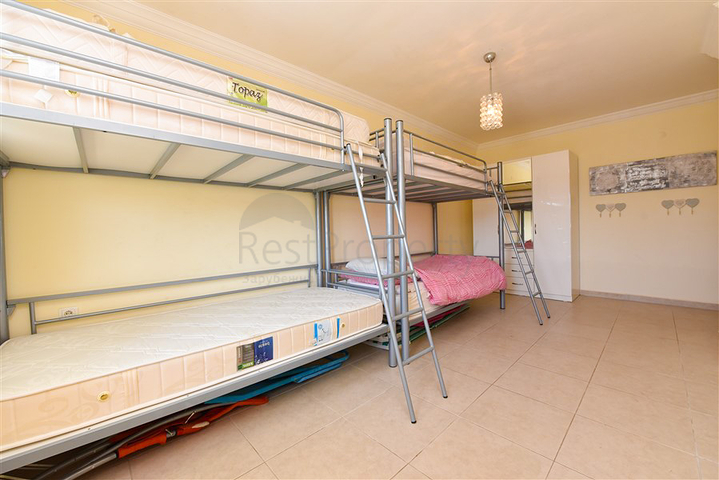 Просторная квартира 3+1 в районе Тосмур