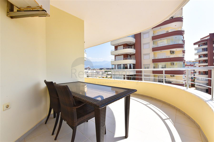 Просторная квартира 3+1 в районе Тосмур