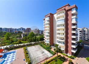 Просторная квартира 3+1 в районе Тосмур