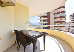 Просторная квартира 3+1 в районе Тосмур