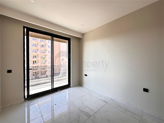 1+1 в новом комплексе на Клеопатре