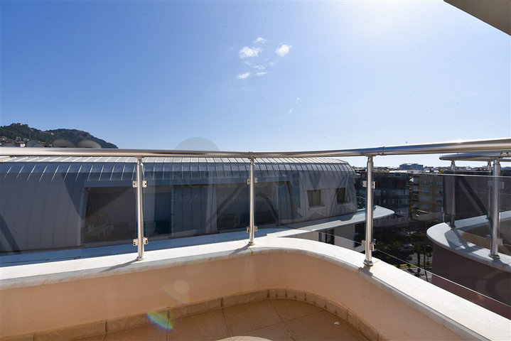 Квартира 3+1 в центре Алании