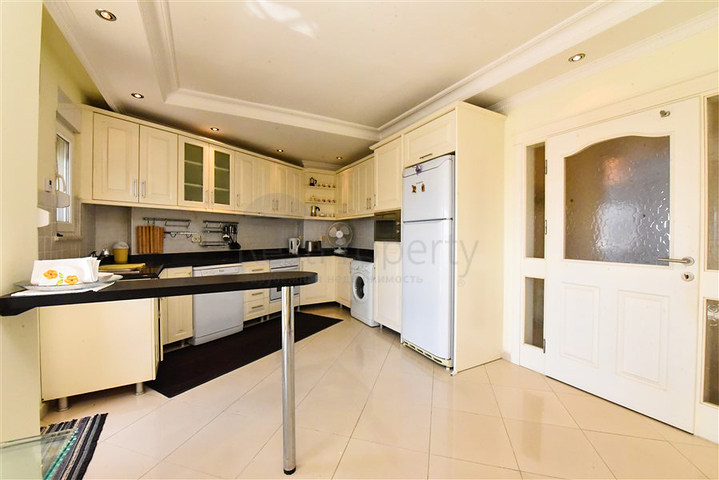 Квартира 3+1 в центре Алании